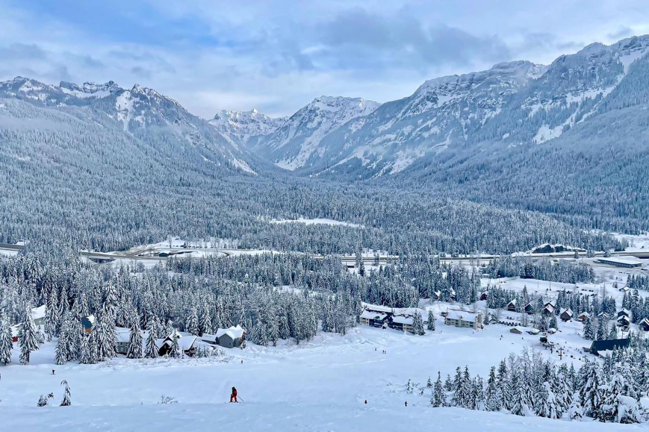 The Skis Knees Villa Snoqualmie Pass Exterior photo